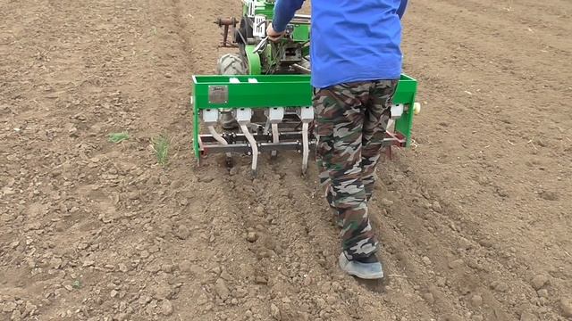 Посадка арахиса -мотоблоком! смотреть онлайн