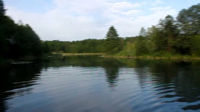 Карстовое голубое озеро в Казани. Абсолютно прозрачное до дна, глубина 18 метров. смотреть онлайн