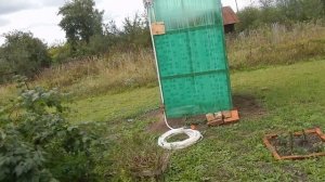 Душевая на даче и вышка под еврокуб для полива 2в1