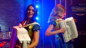2ACCORDIONS дуэт аккордеонисток "ЛюбАня"- ROCK AND ROLL ???