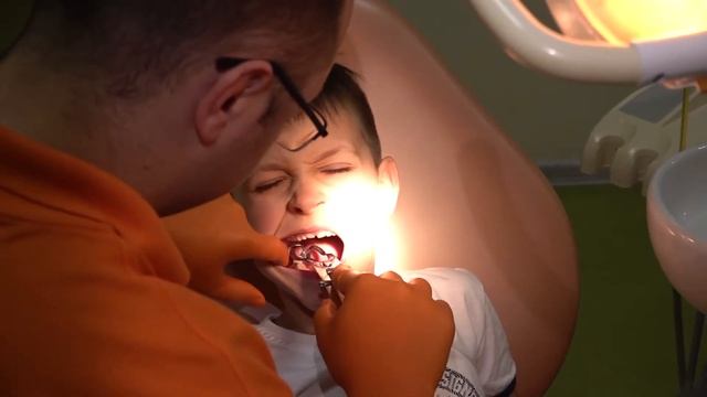 Коффердам в детской стоматологии. Днепр смотреть онлайн