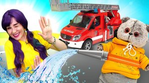 Кот Дымок и пожарная машина. Видео для детей про игрушки. Мультик - Приключения кота Дымок