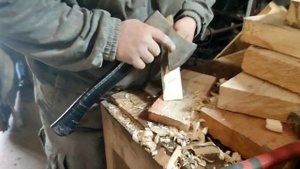 Винт для флюгера, проще только купить...