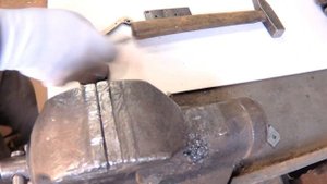Быстрые зажимы из дверных петель