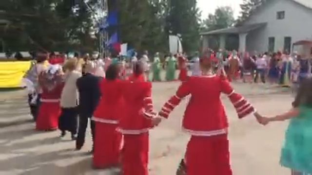 Сенгилей день города 2017 фрагмент. Хоровод участников
