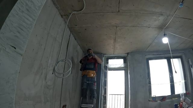 Как навалить 300 метров кабеля на потолок? смотреть онлайн