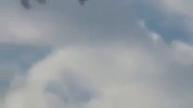 Появляющееся и исчезающее НЛО в небе #НЛОТВ смотреть онлайн