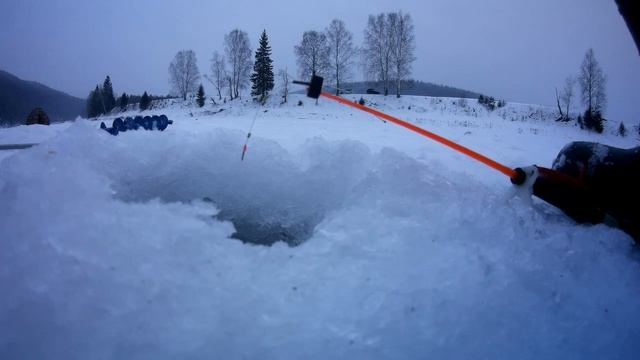Первый раз ловлю белоглазку.Интересная рыбалка. смотреть онлайн