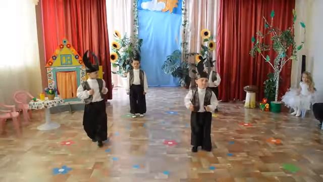 СКАЗКА ДЮЙМОВОЧКА смотреть онлайн