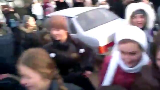 гимназия 1 г.Назрань "верните нам директора" смотреть онлайн