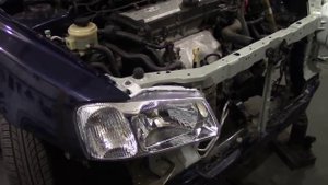 Кузовной ремонт.  Хендай Акцент, косячим стакан. Body repair.