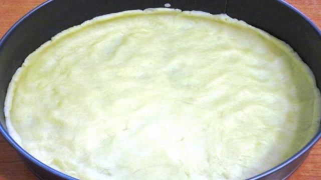 Закусочный пирог с помидорами и брынзой