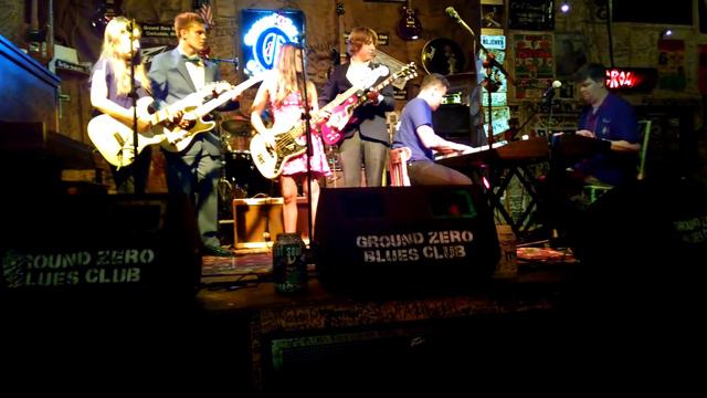 In Layman Terms and more performing an orginal song at Pinetop Perkins Masterclass смотреть онлайн