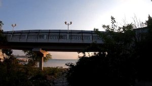 В Геленджике сливают канализацию в море.