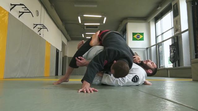 Бразильское джиу-джитсу. X-Guard sweep за ближний рукав.