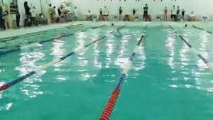 Заплыв 100 метров брасс.Сто брасс супер заплыв.