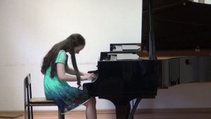 Р. Шуман "Фантастический танец" - исп. Татьяна Швед