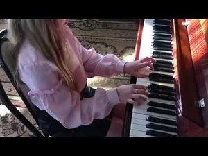 Играем дома. Самостоятельная пьеса. Дольникова Соня  Латышская народная песенка  "Барабанщик"