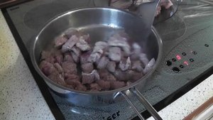 Домашняя шурпа из телячьих ребрышек