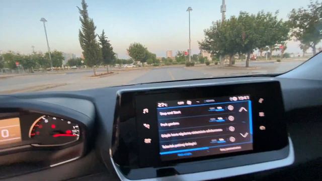 Peugeot 2008 active paket en detaylı inceleme. B segment suvun en iyisi mi ? смотреть онлайн