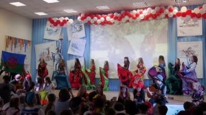 Фестиваль"Дружба Народов" 7А класс "Цыгане"