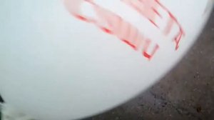 Лопнул ВОЗДУШНЫЙ шарик НА УЛИЦЕ!