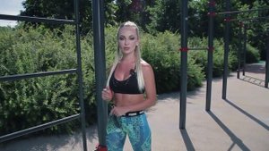 Комплексе из рукохода змеевика, шведской стенки, 5 турников классического хвата - упражнения