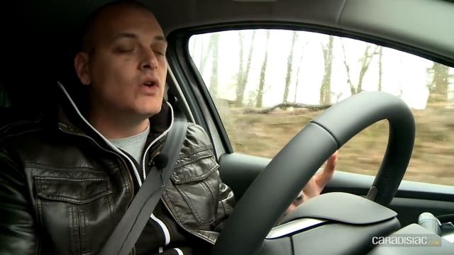 Comparatif – Que vaut encore la Citroën C3 face aux Peugeot 208 et Renault Clio ? смотреть онлайн