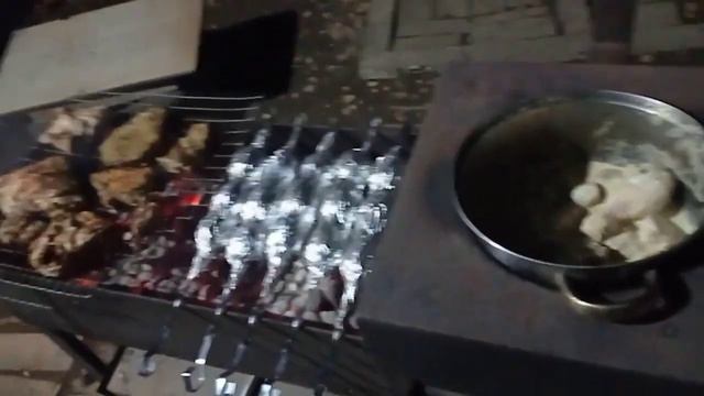 Печеная картошка на мангале! Очень вкусно! смотреть онлайн