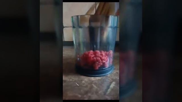 Как приготовить корм для кошек / В домашних условиях / Это моё 2 видео не судите строго! смотреть онлайн