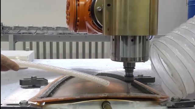 РТК фрезерования композитных изделий из углепластика г.Красноярск смотреть онлайн