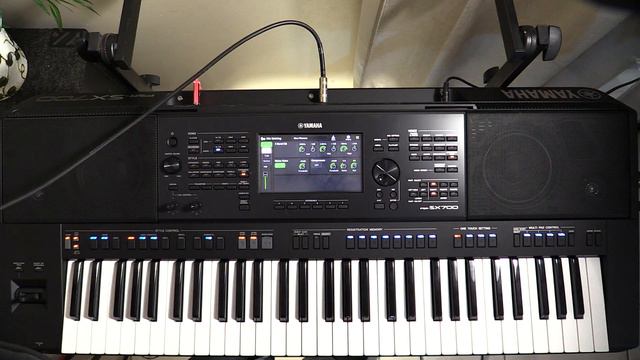 Coneccion de microfono en la YAMAHA PSR SX700 Mi Watssapp 2398106889 смотреть онлайн