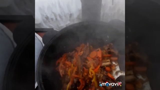 Ковурма или жаренная шурпа в казане. Kovurma or fried shurpa in a cauldron смотреть онлайн