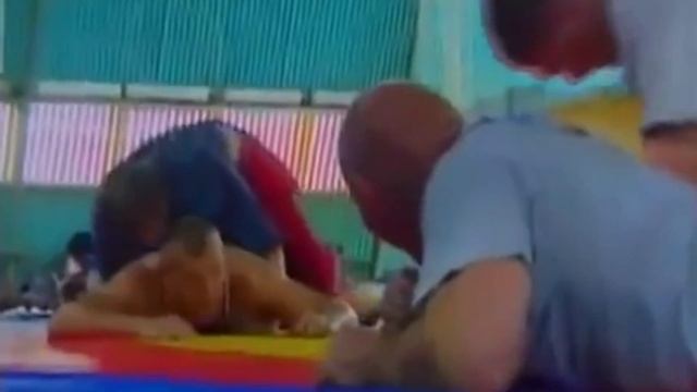 ВОТ ПОЧЕМУ КАРЕЛИН ВСЕХ БОРОЛ. 3 Секрета Силы Самого Сильного Борца в Мире смотреть онлайн