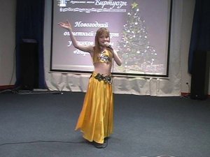 Женя Дубкова. 10 лет.  номер "Выше солнца".