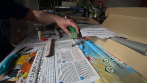 Любительская сборка модели самолёта ИЛ-18 в 144-м масштабе