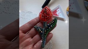 Обшивка края броши пайетками часть 3| Брошь тюльпан