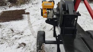 дровокол ЛЕСОРУБ базовая модель на два оператора бензиновый двигатель. тел 0989625279