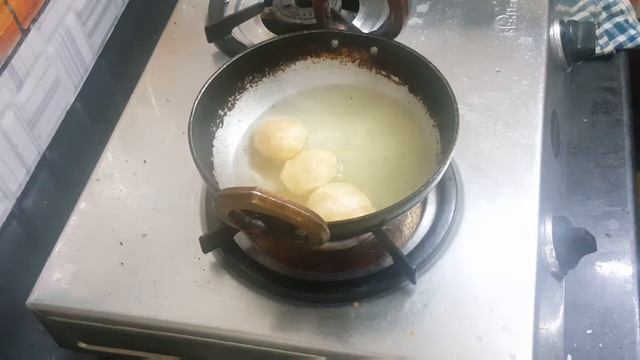 Pani puri in tamil // Golgappa recipe // Popular street food in Thilaga home