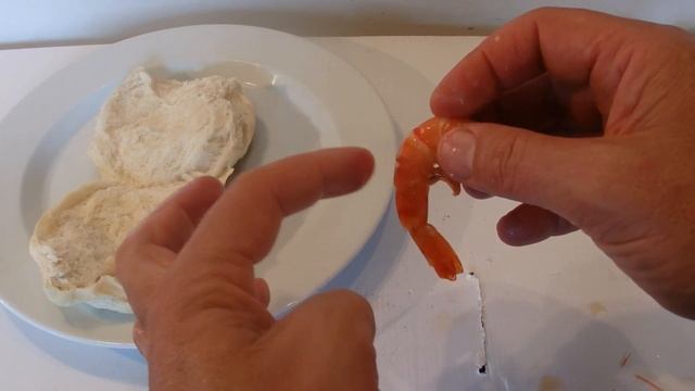 How to Peel Shrimps or Prawns - Simple and Easy Method - Step by Step Tutorial смотреть онлайн