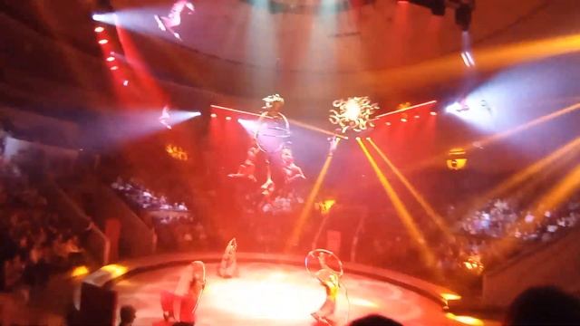 "Песчаная сказка " цирк Гии Эрадзе(извиняюсь за плохое кажество)2часть полностью смотреть онлайн