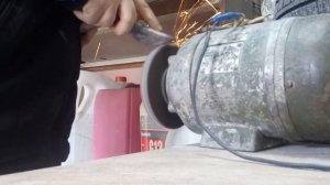 Как заточить топор своими руками?