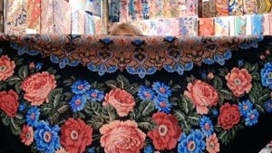 Сравниваем ???? Павловопосадские платки в Минске