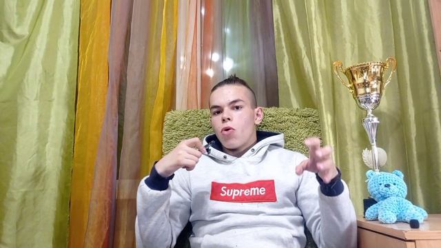 Обзор микрофона K-8 + диолог с вами! смотреть онлайн