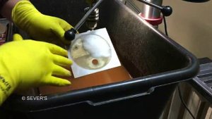 Быстрая и эффективная очистка пластин электролизера "ЛИГА-02"