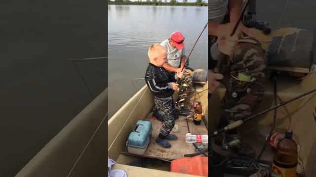 Рыбалка в Астрахани, село Вышка. Судак. ГостевойДомНавигатор