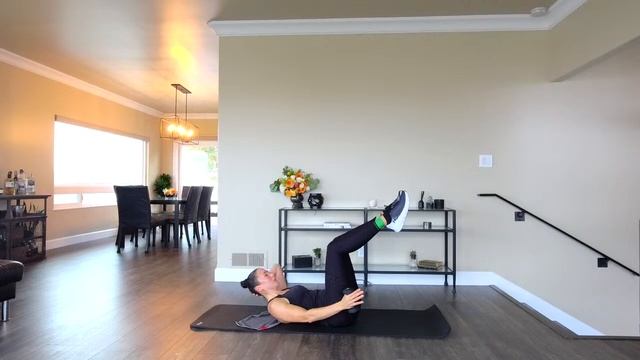 15 minute Ab Workout! Get that tight core with ABSolute Core! | Git LIIT with Amy смотреть онлайн