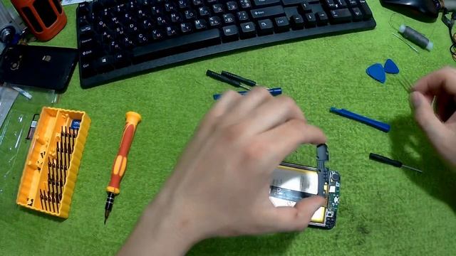 Экстремальный ремонт смартфона Ленова А5! смотреть онлайн