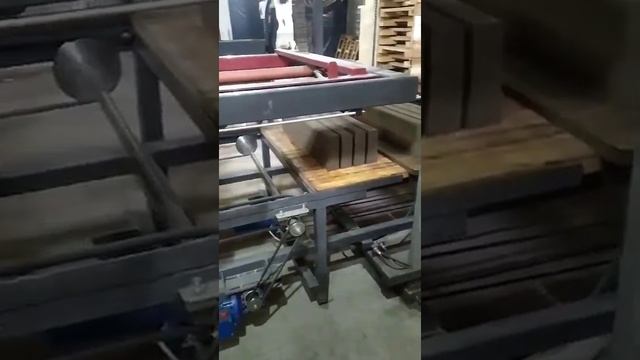 Вибропресс PRotos 300-L борт тротуарный. Пинск. смотреть онлайн