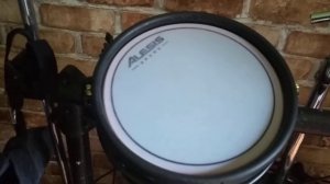 Электронный барабан своими руками.